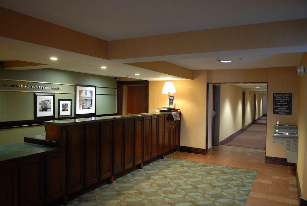 Hampton Inn Birch Run Extérieur photo